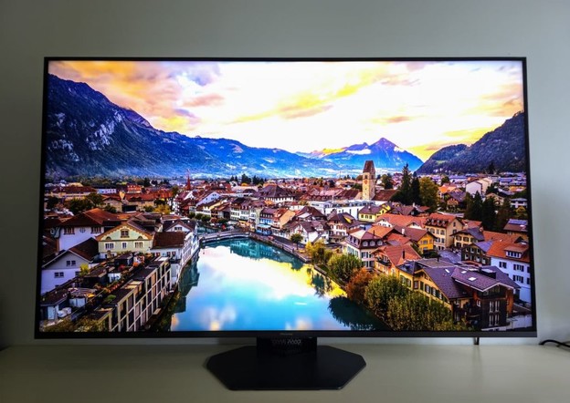 Hisense 55U8Q: Za svaku prigodu Hisense 55U8Q: Za svaku prigodu
