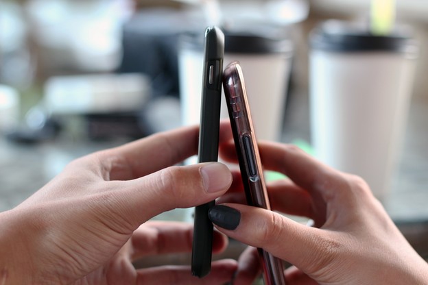 Pad prodaje mobitela u zapadnoj Europi ali ne pametnih Pad prodaje mobitela u zapadnoj Europi ali ne pametnih