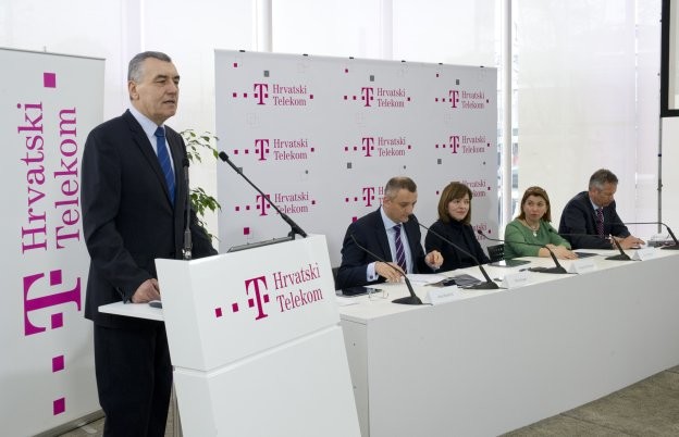 Prihodi u 2012. 7,456 milijardi kuna