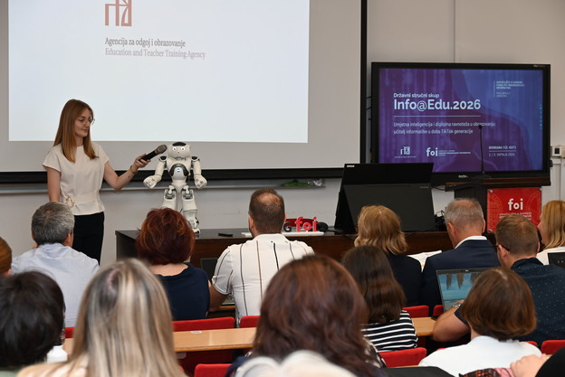 FOI: Učitelj informatike u doba TikTok generacije