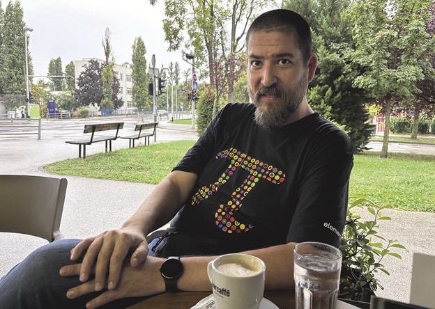 Ivo Elezović o Zagrebačkom računalnom savezu Ivo Elezović o Zagrebačkom računalnom savezu