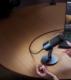 Razer predstavlja svoj prvi XLR mikrofon