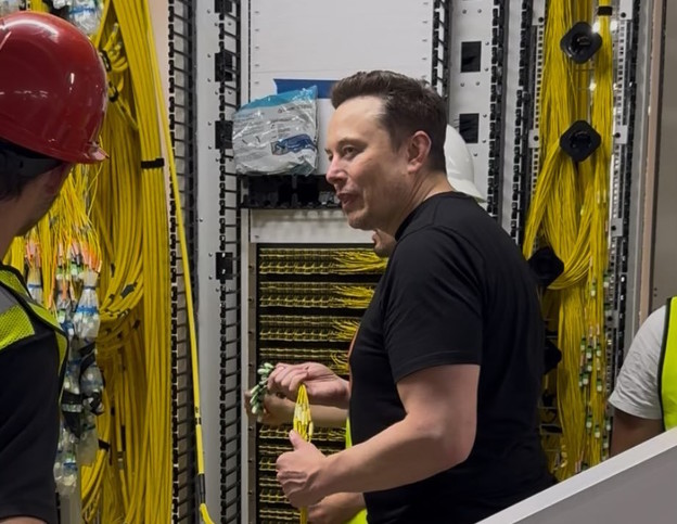 Umreženo 100 tisuća H200 Blackwell GPU-a za 19 dana Umreženo 100 tisuća H200 Blackwell GPU-a za 19 dana