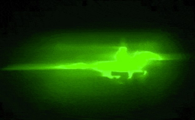VIDEO: Laserska projekcija galopa konja iz zrakoplova VIDEO: Laserska projekcija galopa konja iz zrakoplova