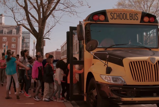 VIDEO: Školski autobus vodi djecu na Mars VIDEO: Školski autobus vodi djecu na Mars