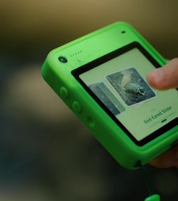 VIDEO: Telefon tjera djecu u prirodu