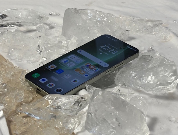 Predstavljeni Magic8 i Magic8 Lite