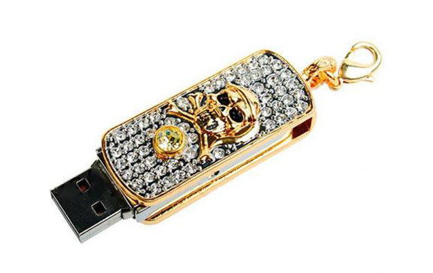 USB stickovi "izgubljeni" na parkingu, špijunski alat