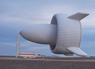 Veliki cepelin s lopaticama kao lebdeća vjetroelektrana