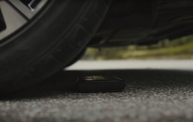 VIDEO: Neuništivi prijenosni tvrdi disk od 5 TB VIDEO: Neuništivi prijenosni tvrdi disk od 5 TB
